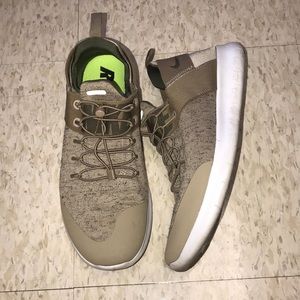 Green Nike Free RN Commuter